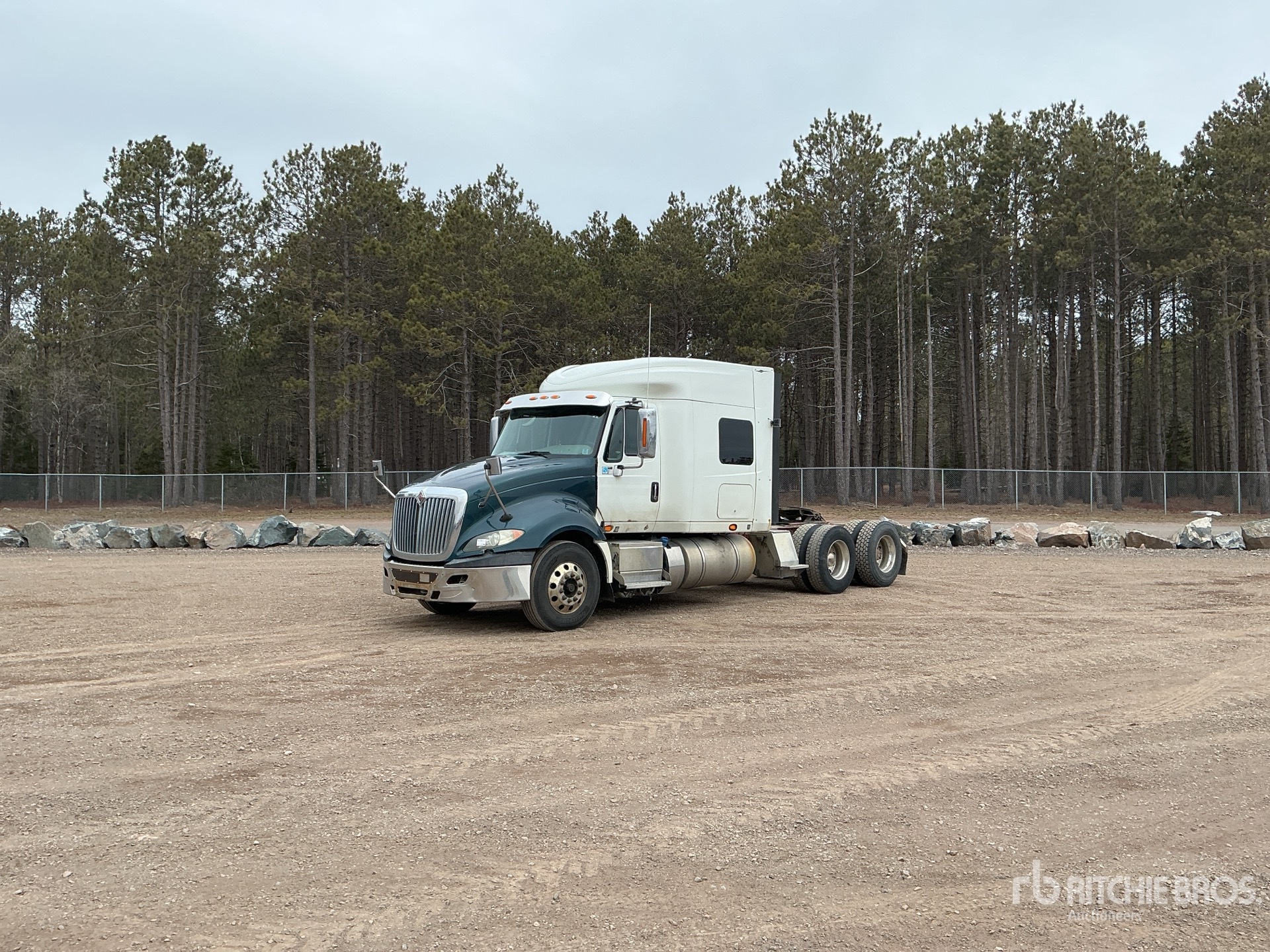 2016 International PROSTAR