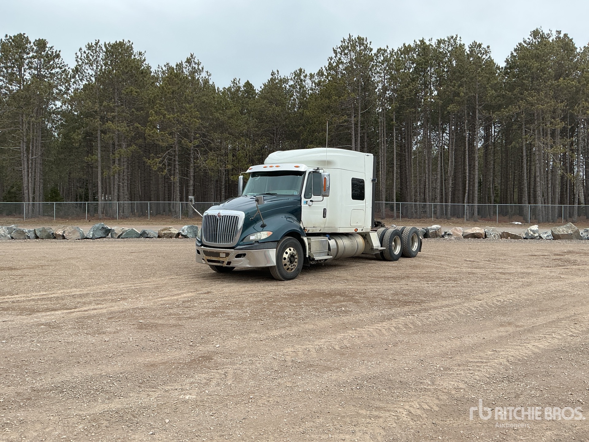 2016 International PROSTAR