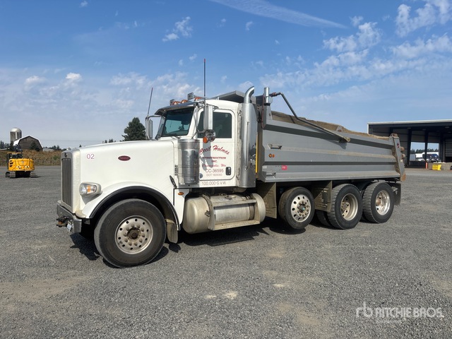 2014 Peterbilt 367 8x4 Tri/a Dump Truck
