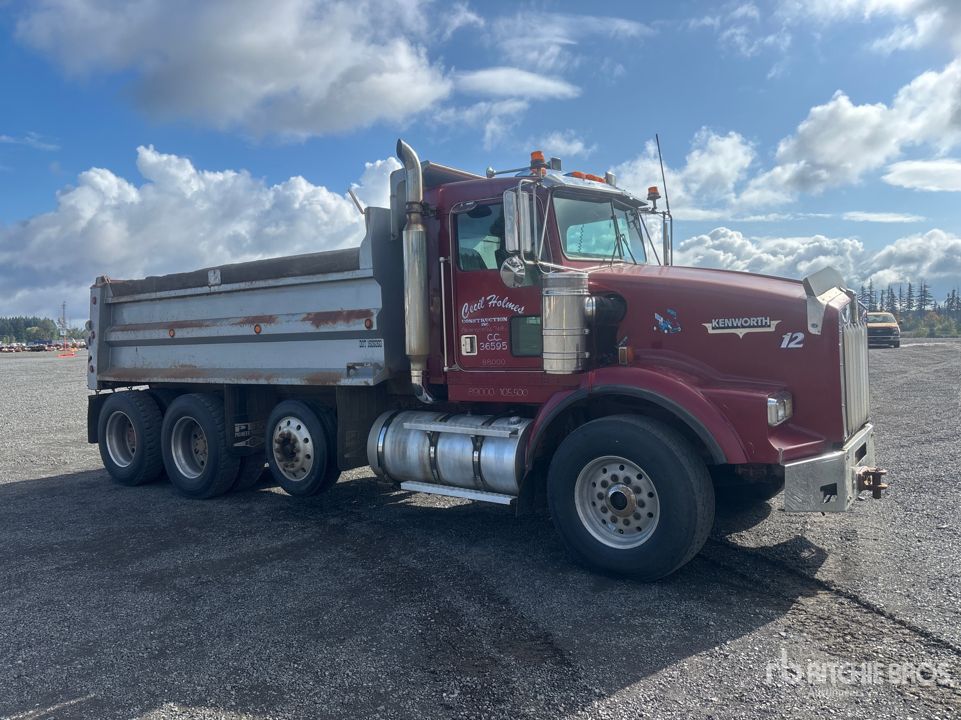 1999 Kenworth T800