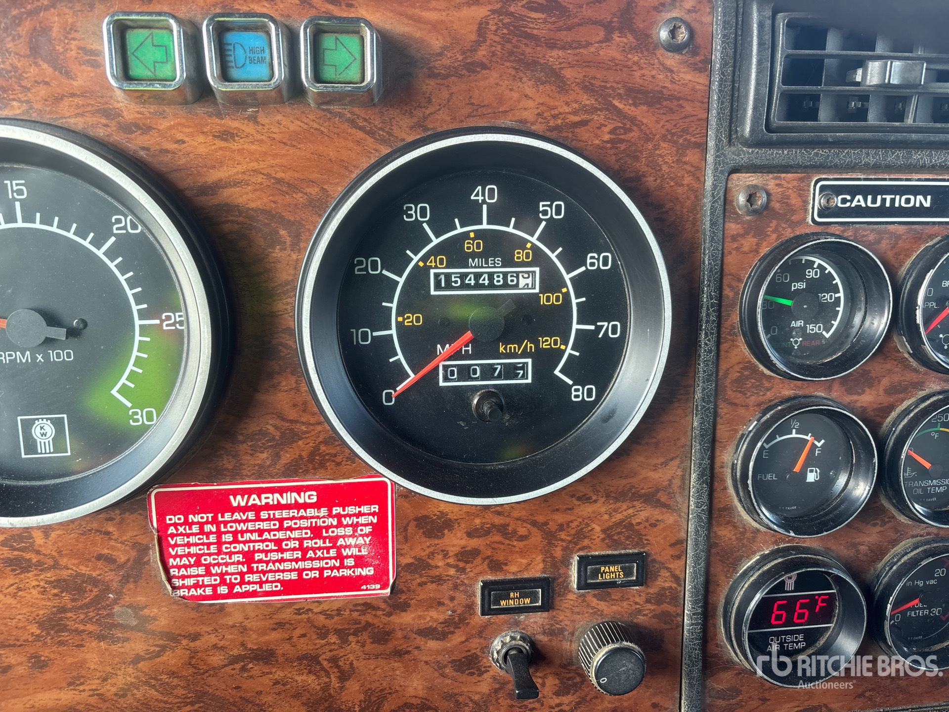 1999 Kenworth T800
