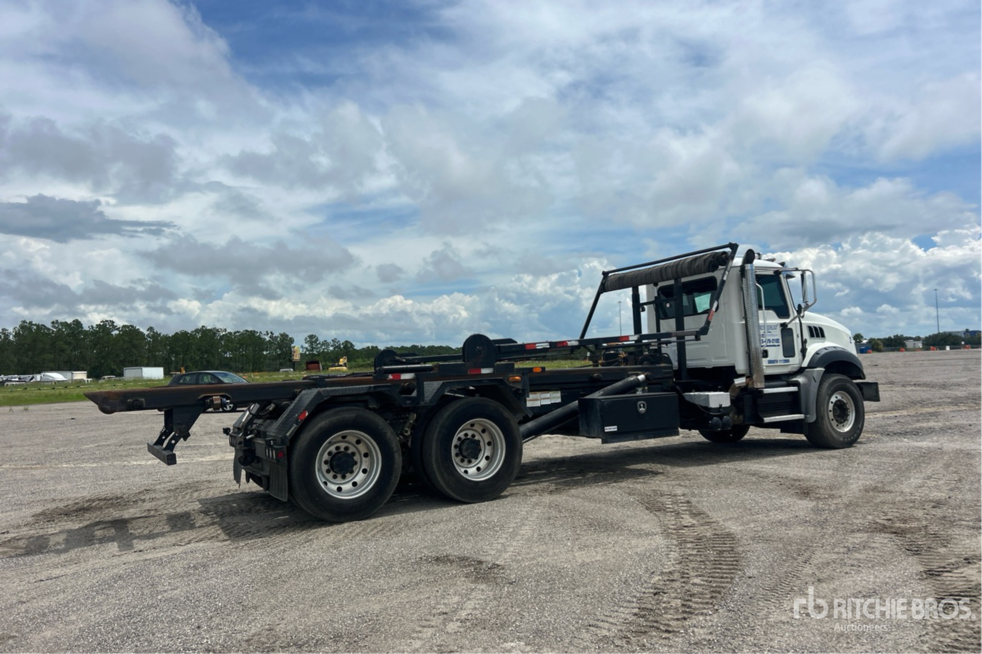 2020 Mack GRANITE