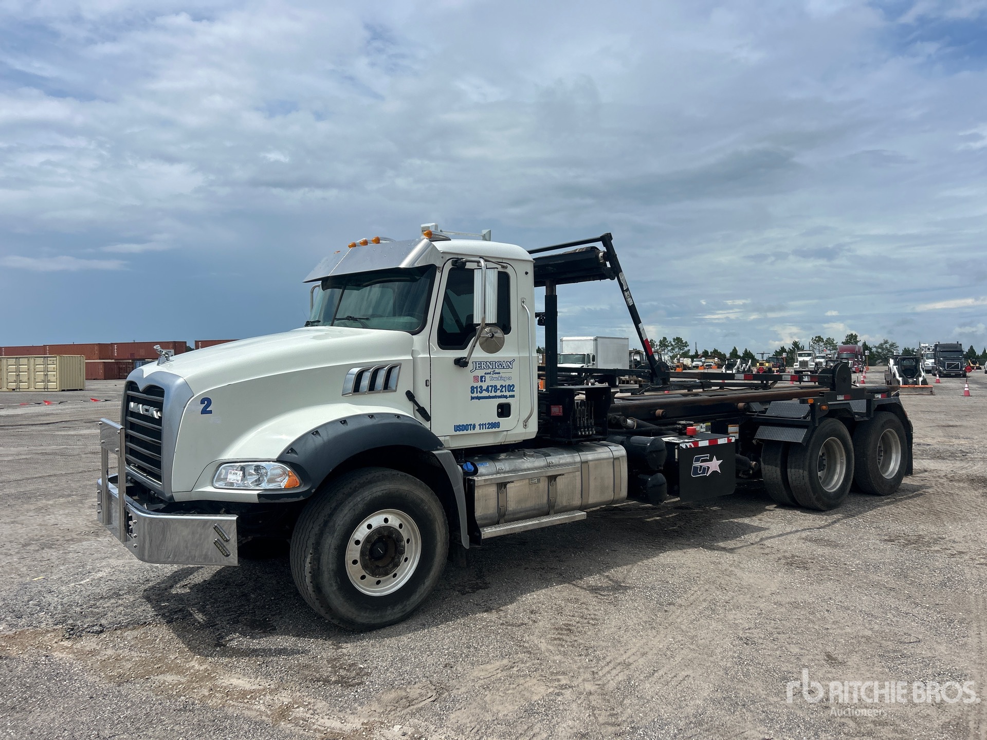 Photo of 2020 Mack GRANITE