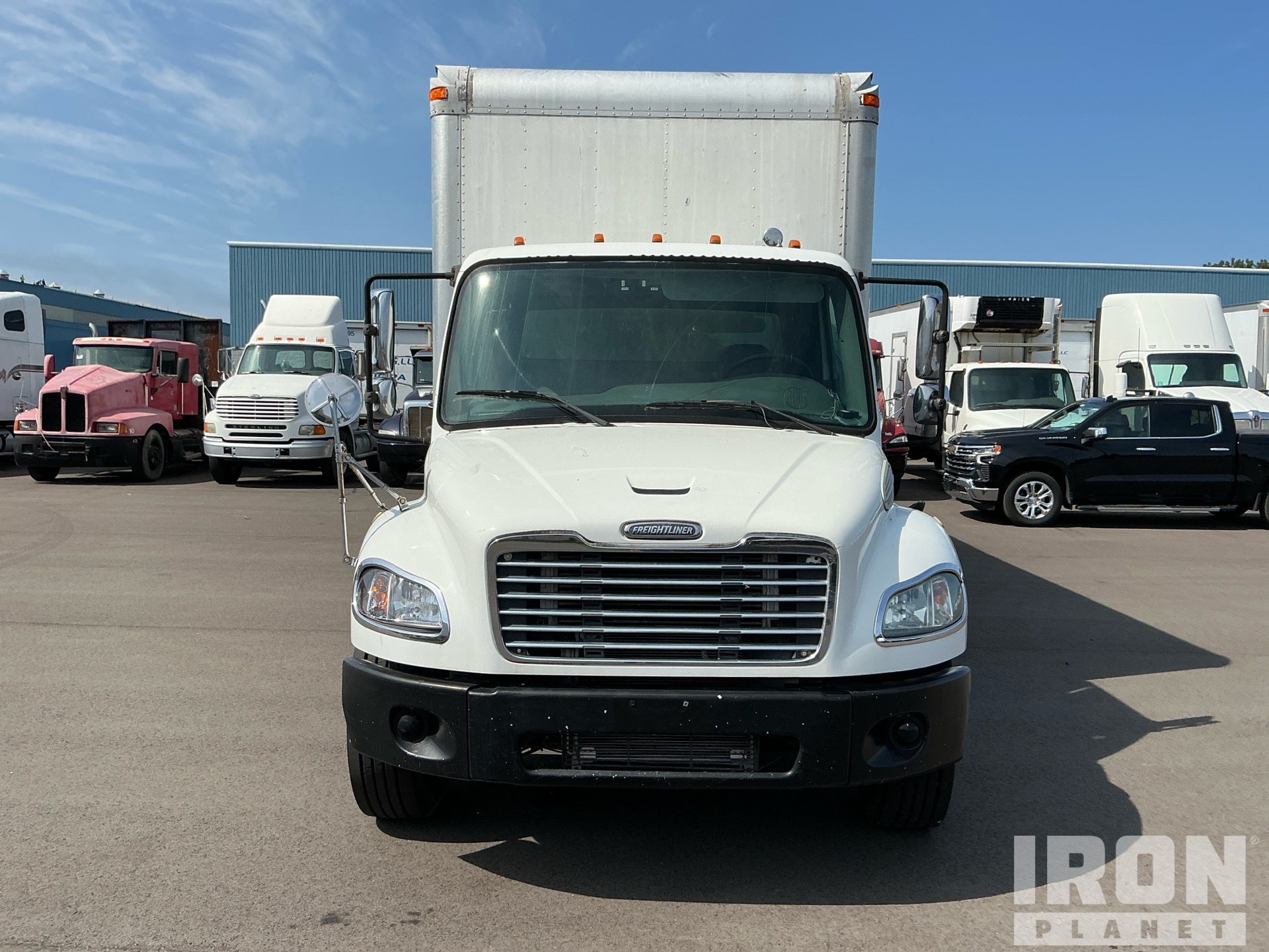 2004 Freightliner M2 106