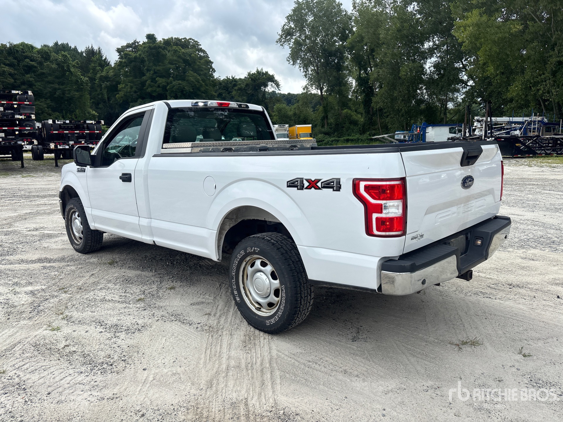 General Appearance with Picture, Left Rear Corner