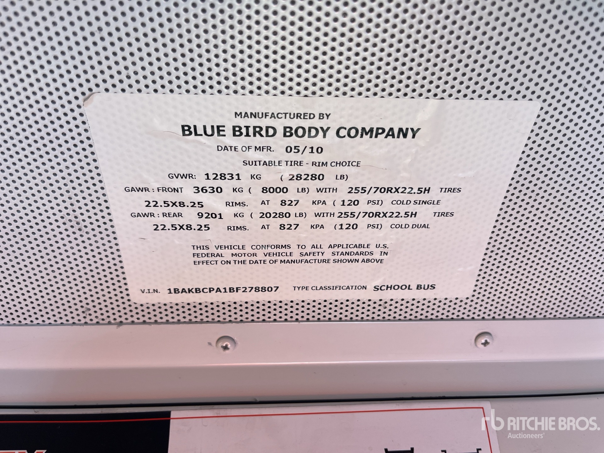 2011 Bluebird 4x2 14-Seat School