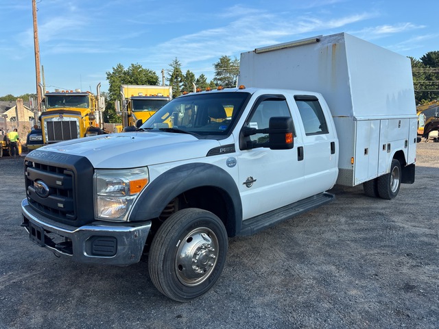 2013 Ford F-550 XL 4x4 Crew Cab Service Truck 2013 Ford F-550 XL 4x4 Crew Cab Service Truck