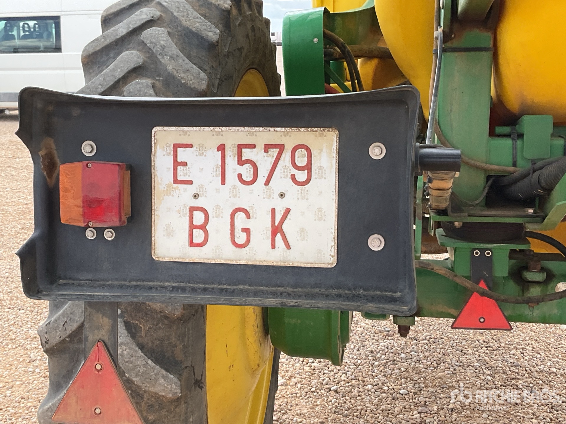 2004 John Deere 832