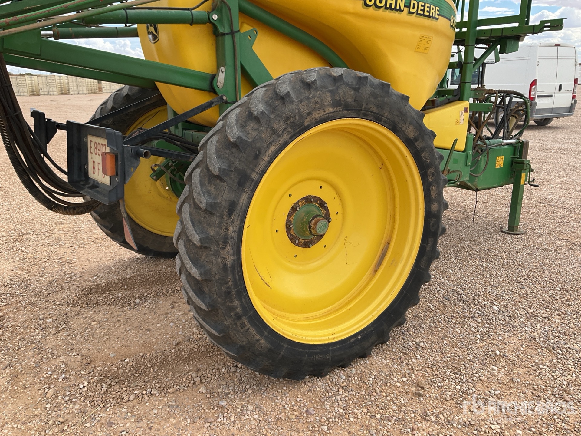 2004 John Deere 832