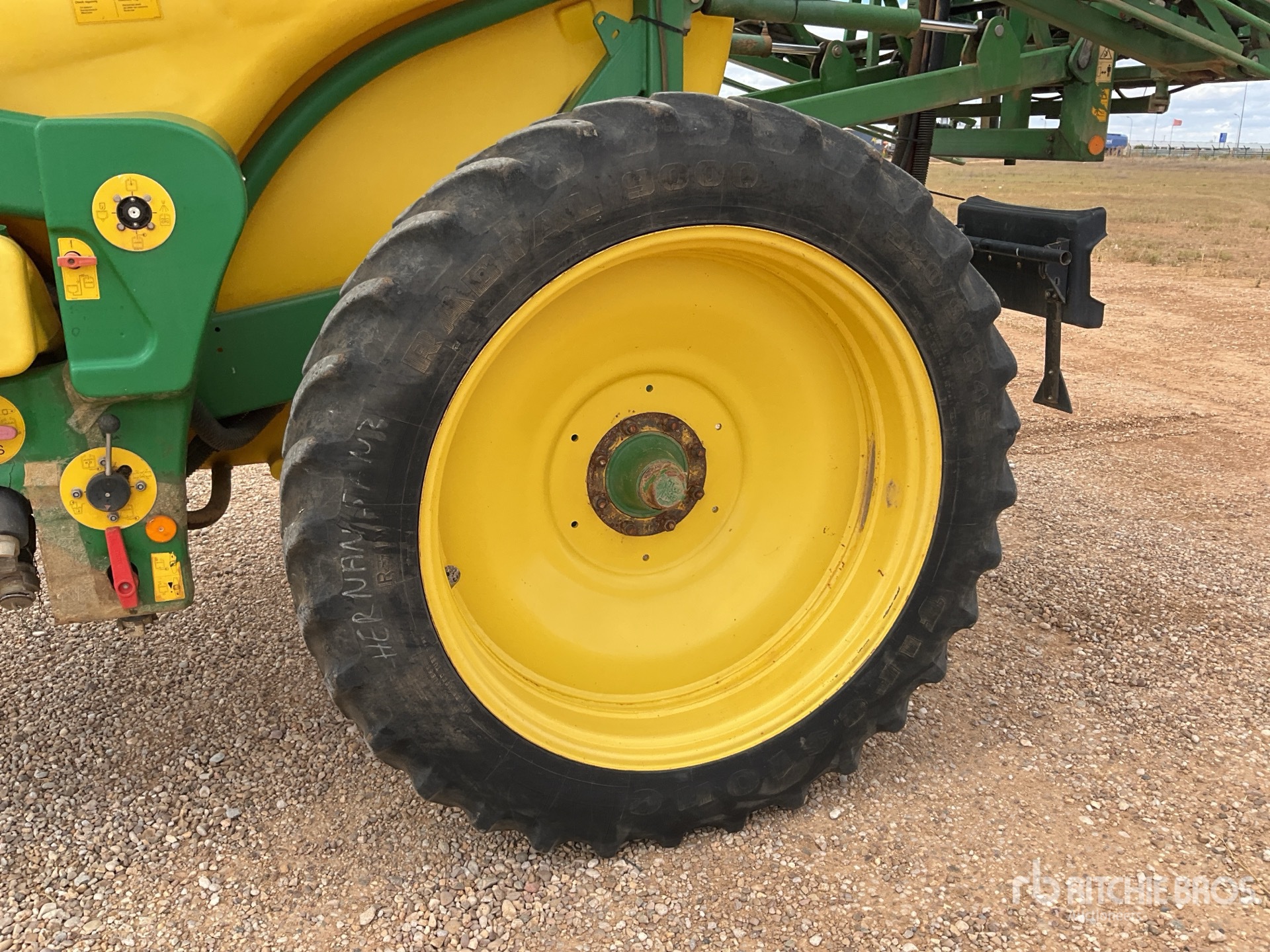 2004 John Deere 832