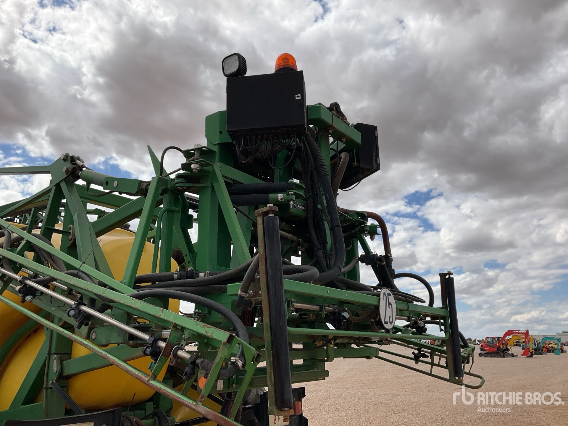 2004 John Deere 832