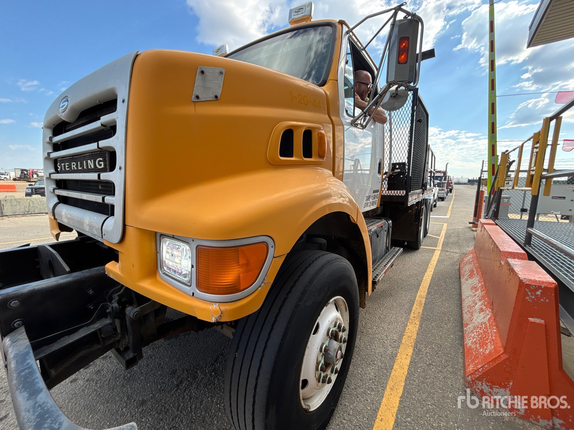2004 Sterling LT7500