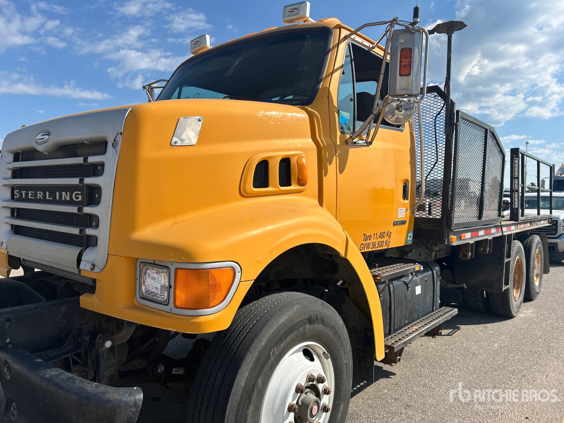 2004 Sterling LT7500