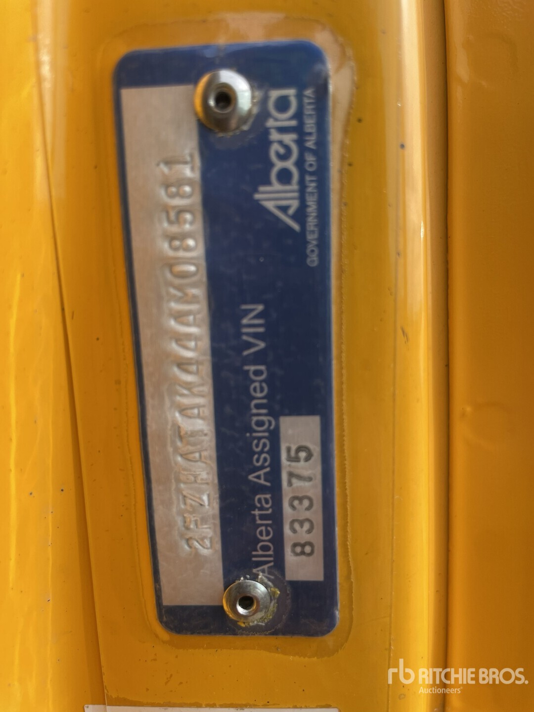 2004 Sterling LT7500