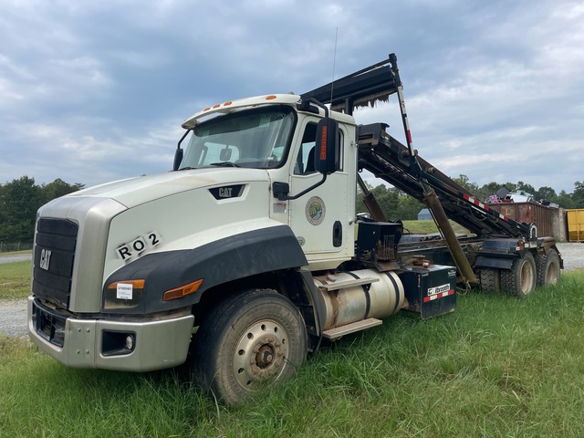 2014 Cat CT660S 6x4 Roll-Off Truck (Inoperable)