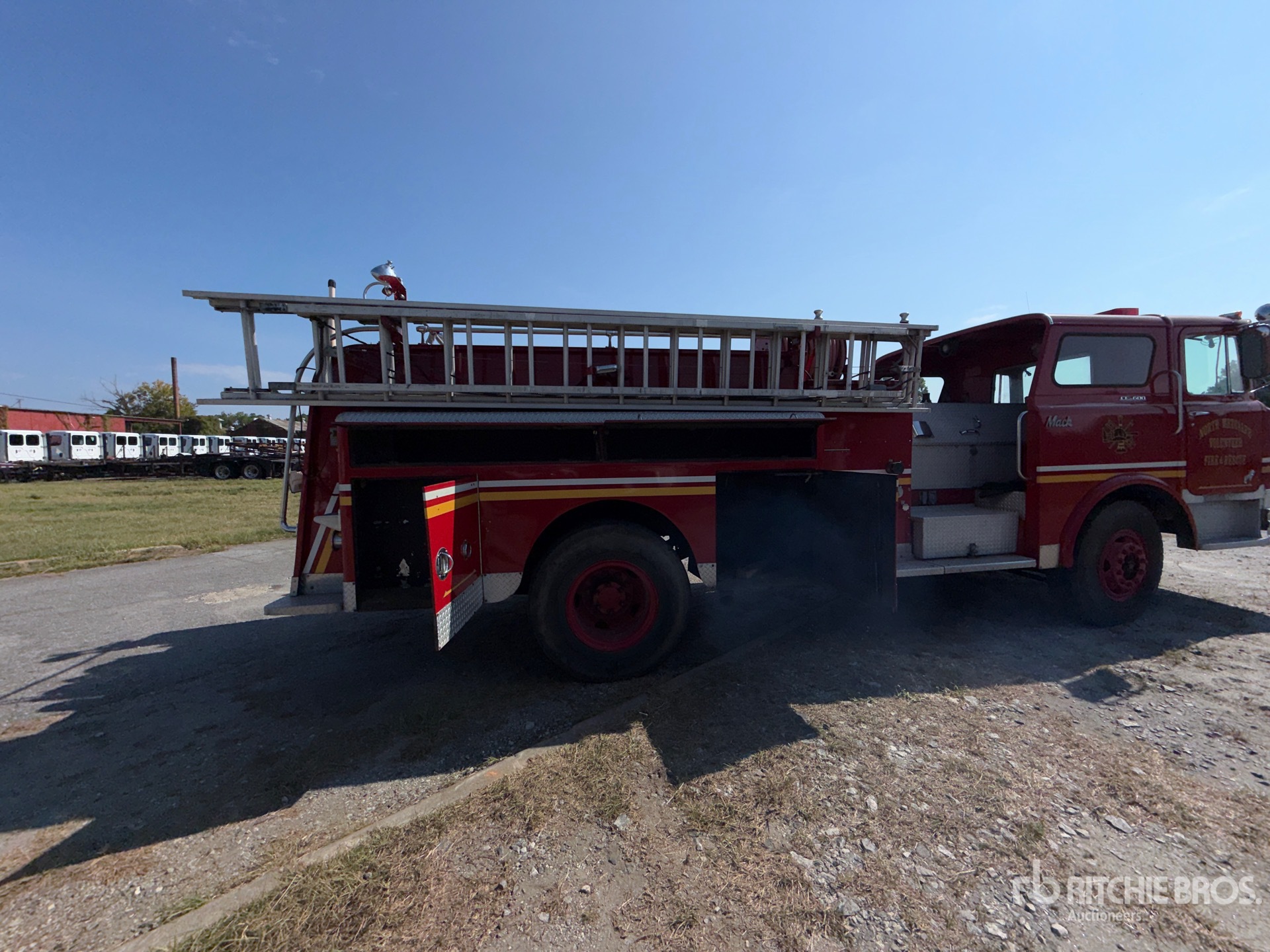 1971 Mack CF611F