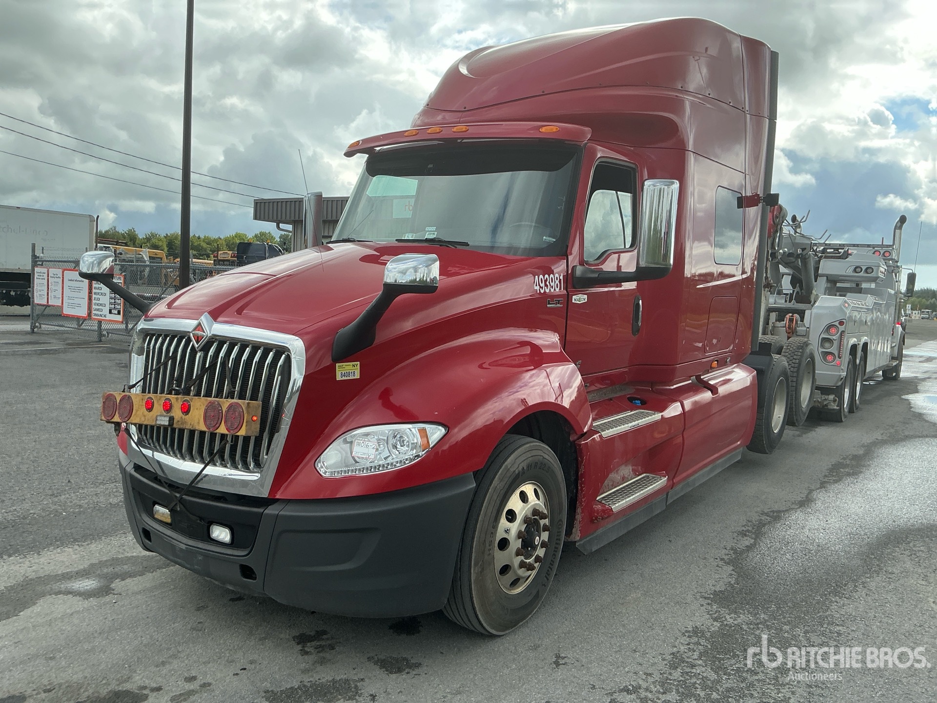 2019 International LT625