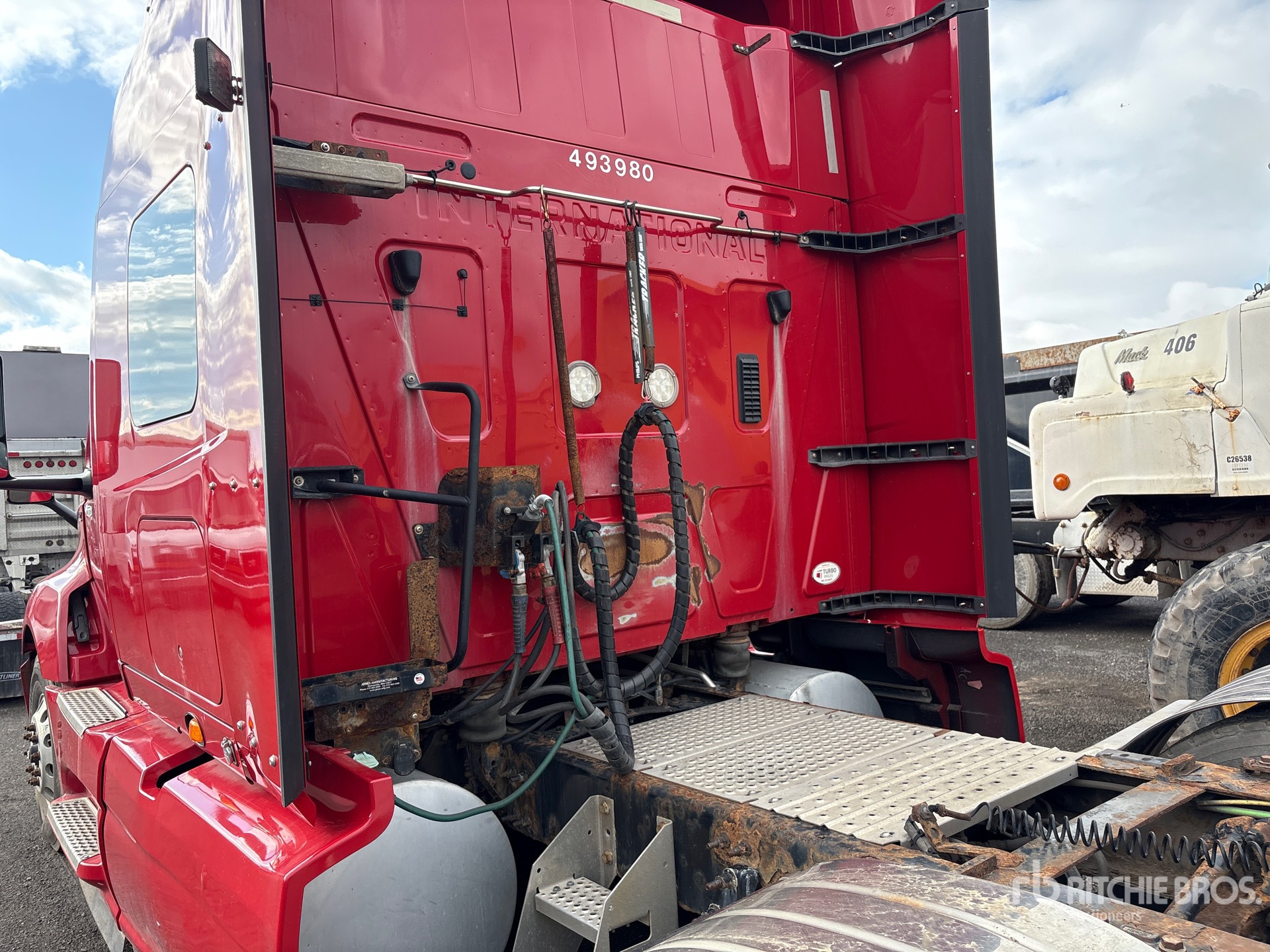 2019 International LT625