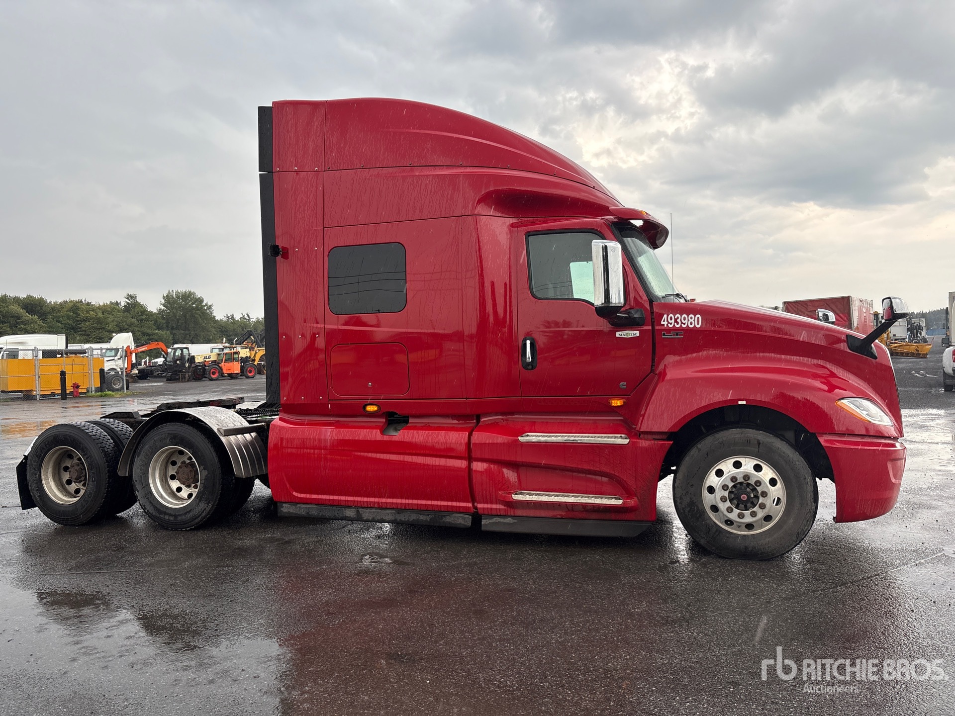 2019 International LT625