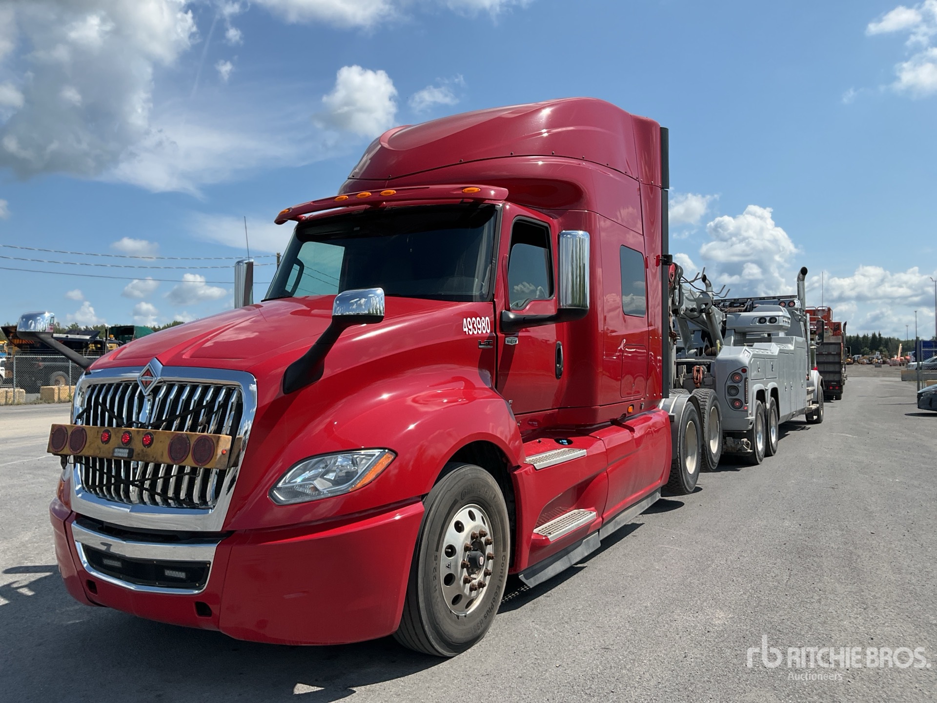 2019 International LT625