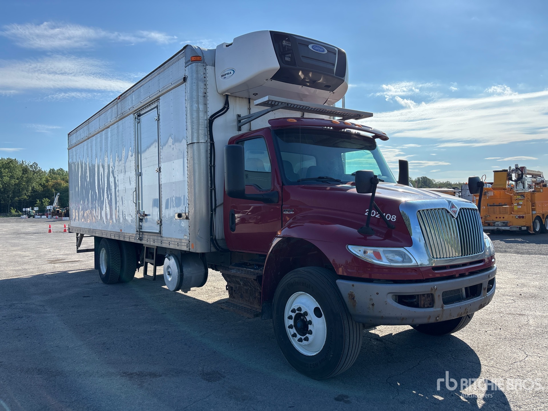 2020 International MV607