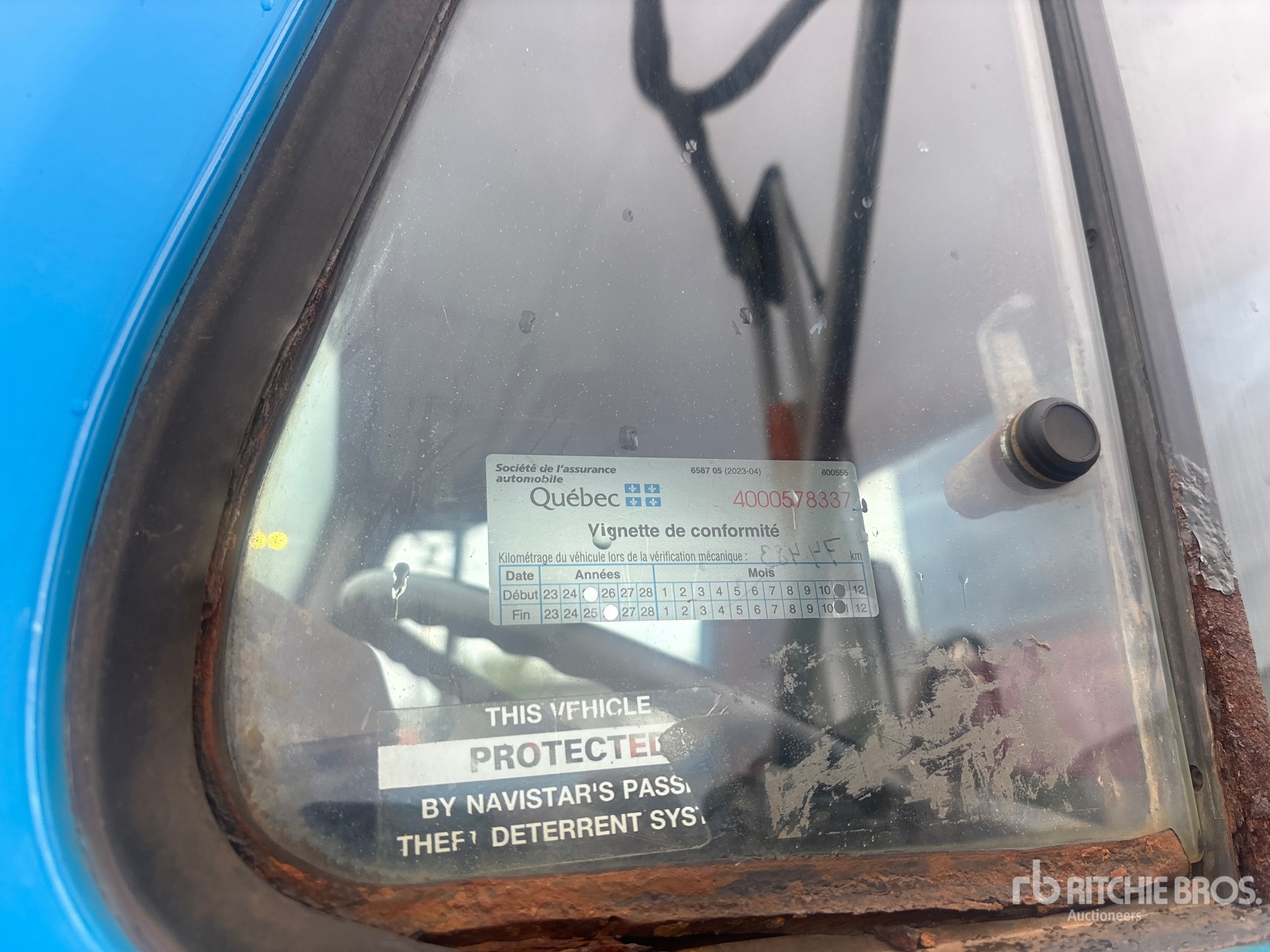 2000 International 2554