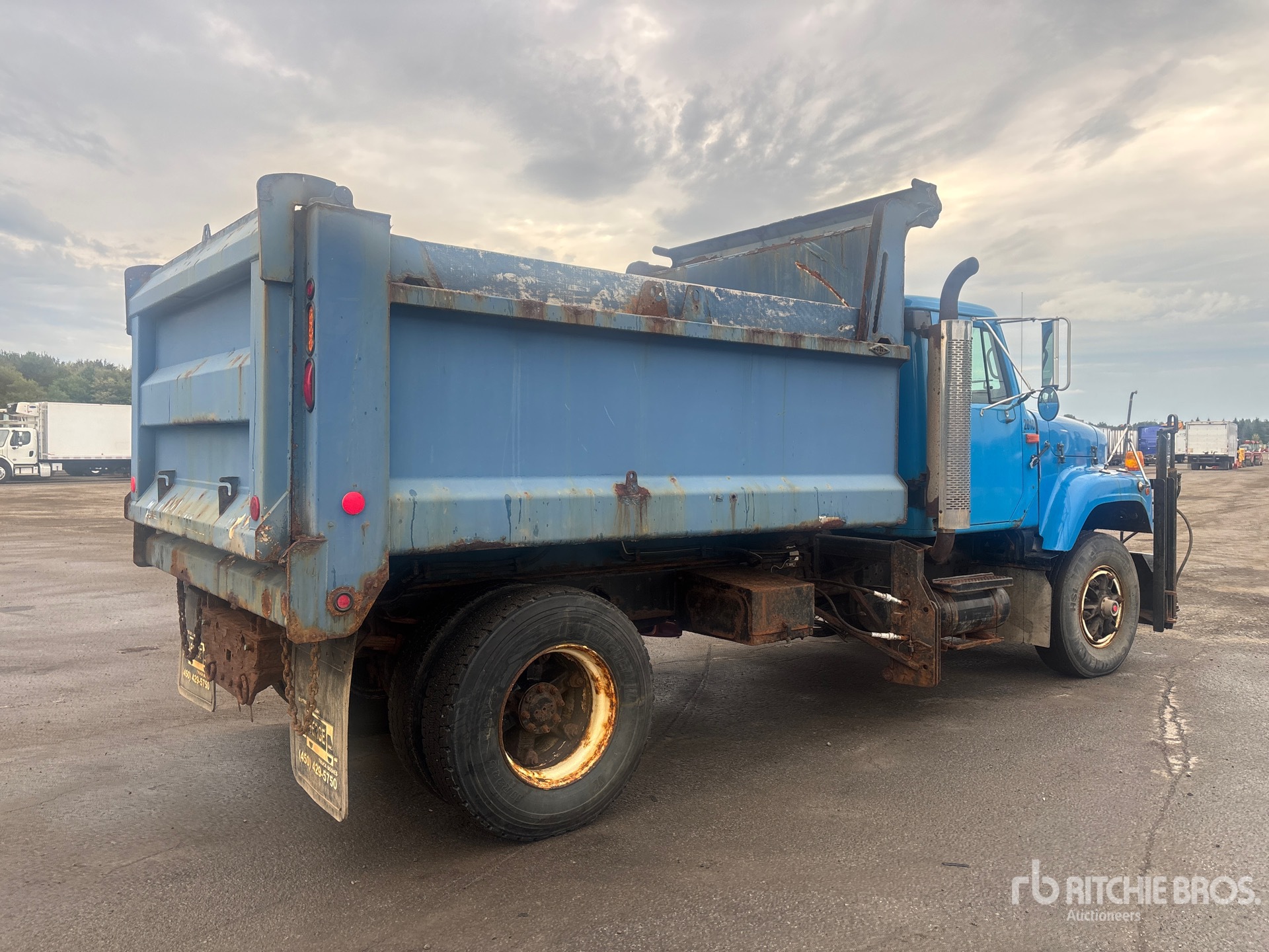 2000 International 2554