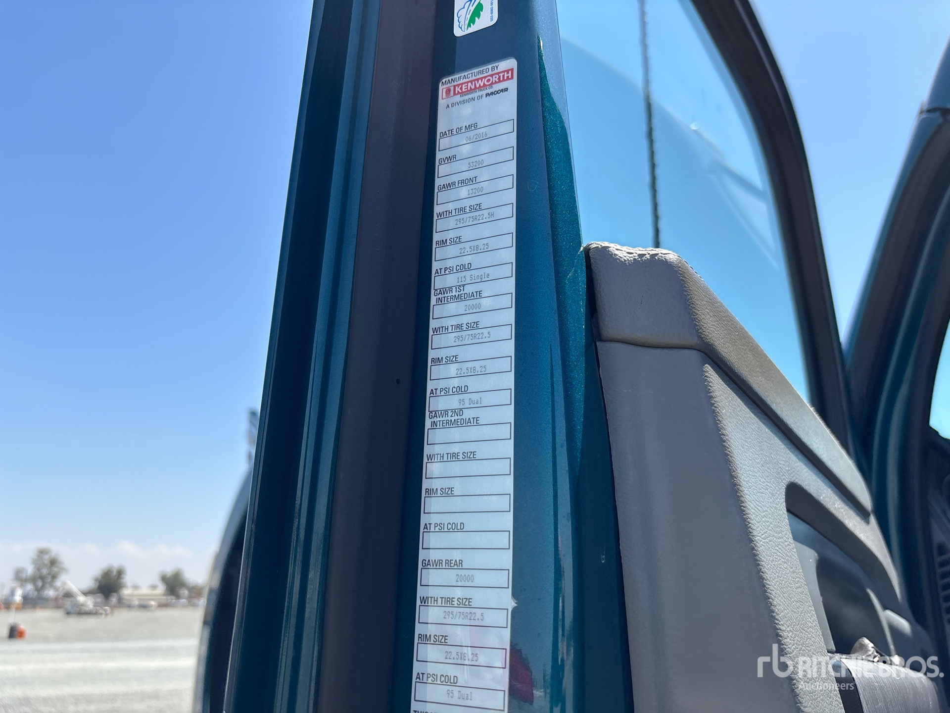 2017 Kenworth T680