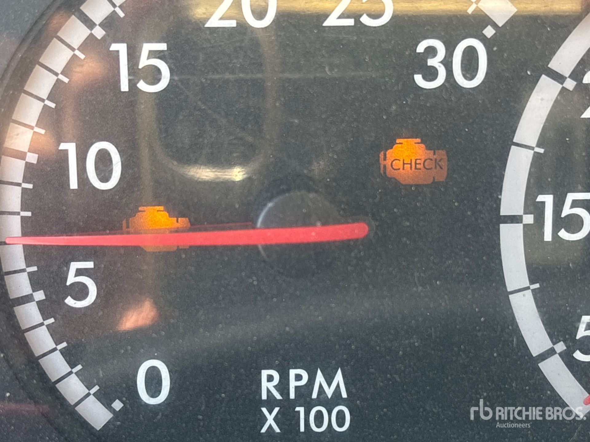 2016 Freightliner M2106