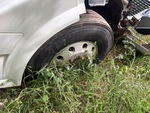 4 Underbody - Truck with Right Steer Tire