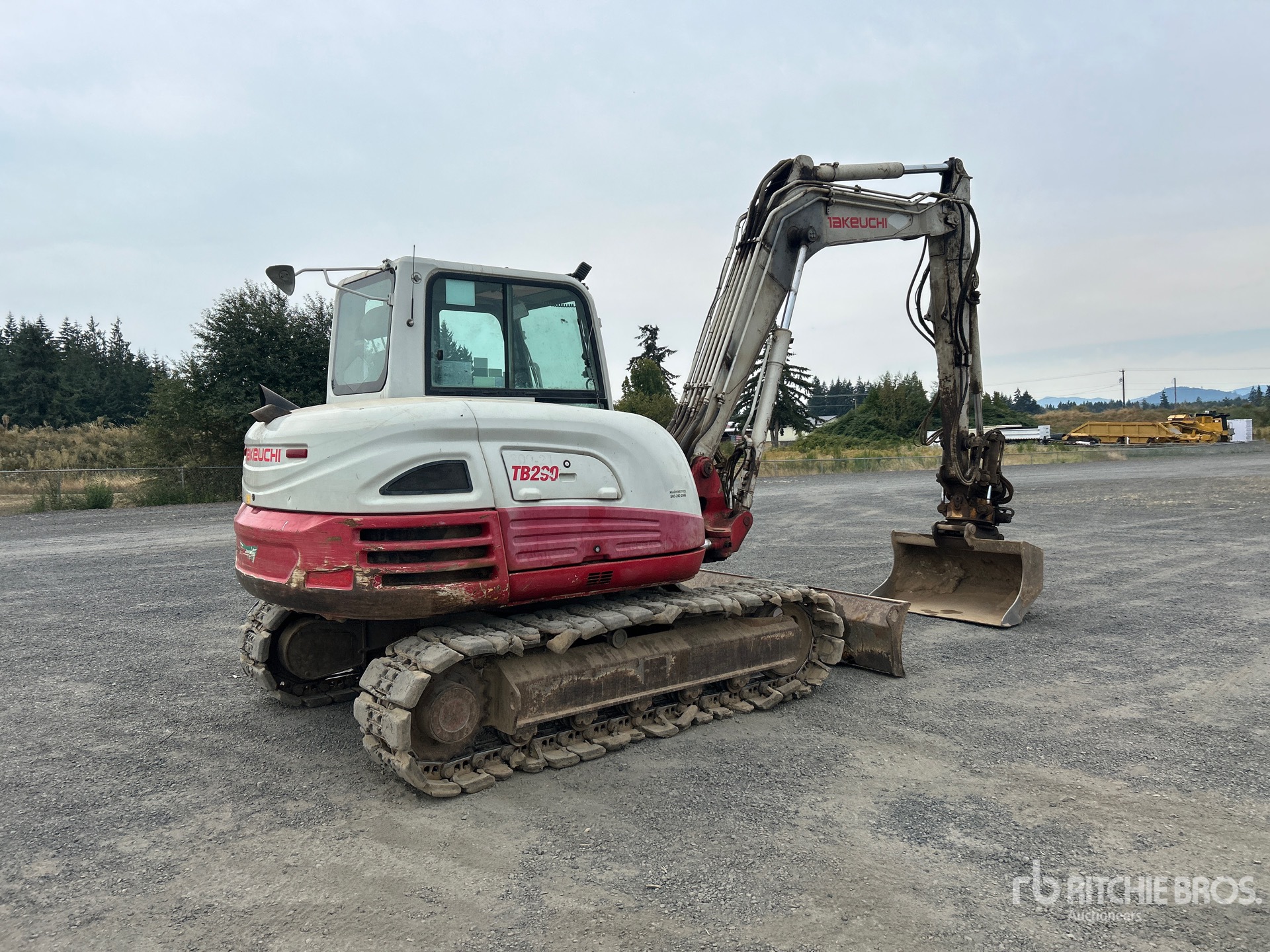 General Appearance with Picture, Right Rear Corner