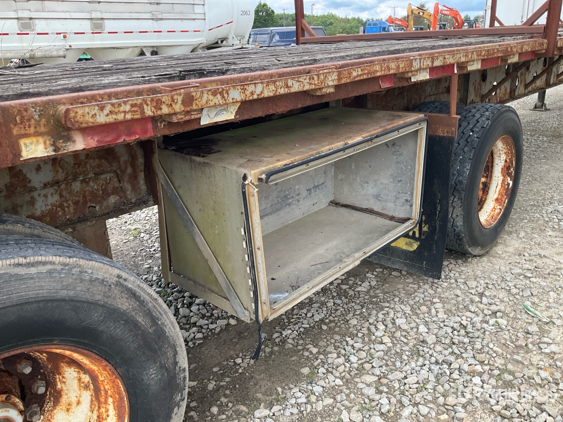 1990 Transcraft TL 110