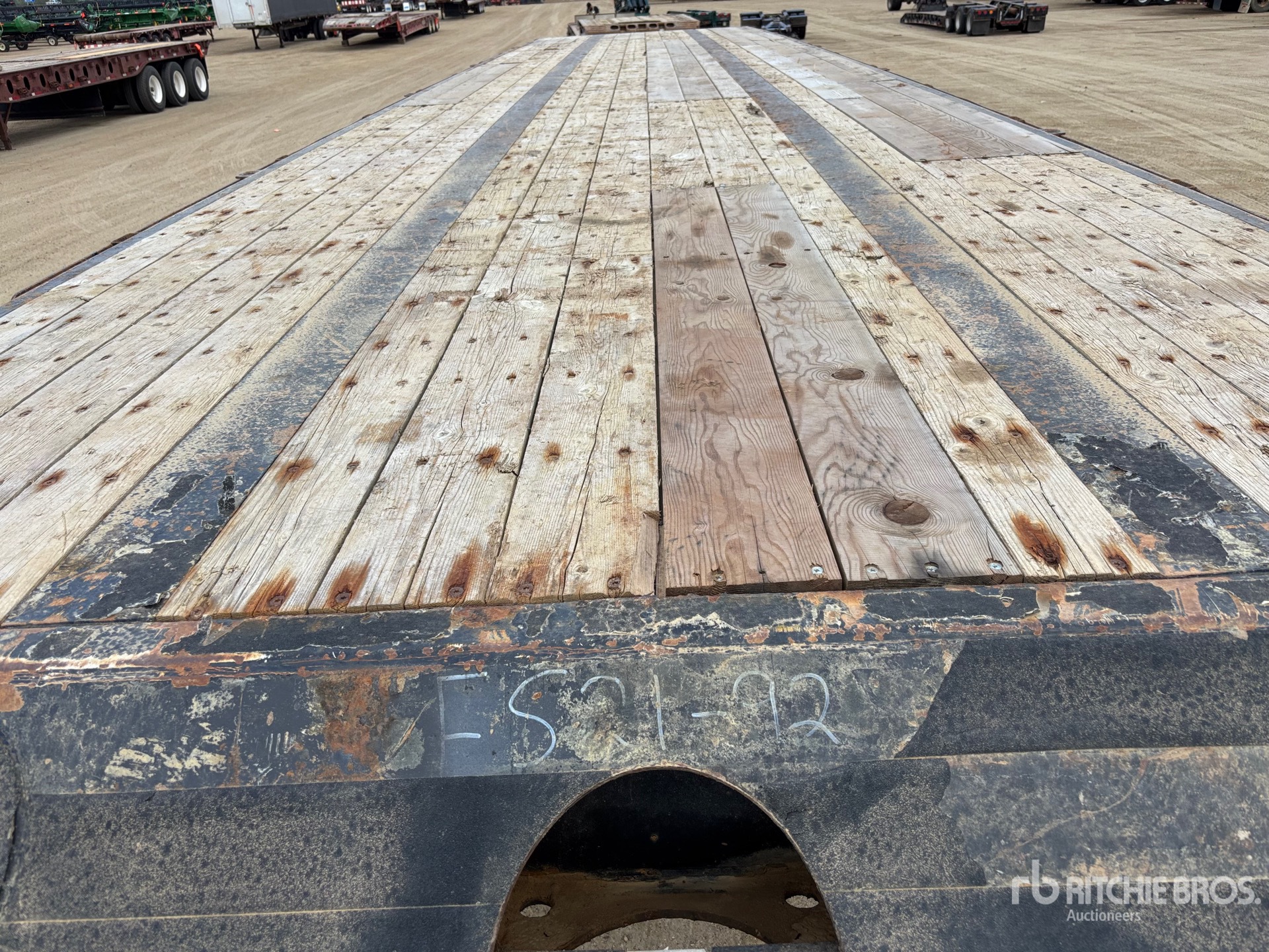 2012 Load King  43 FT TRI/A FLATBED