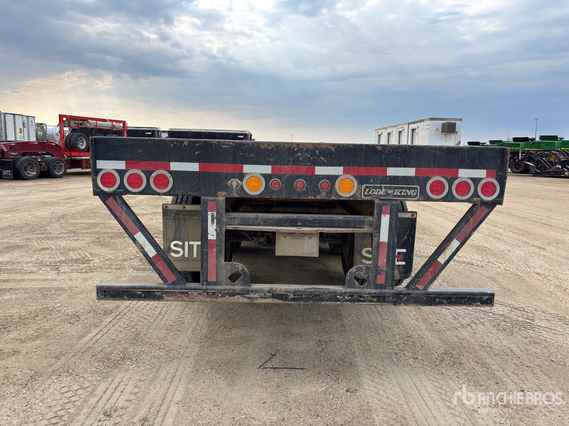 2012 Load King  43 FT TRI/A FLATBED
