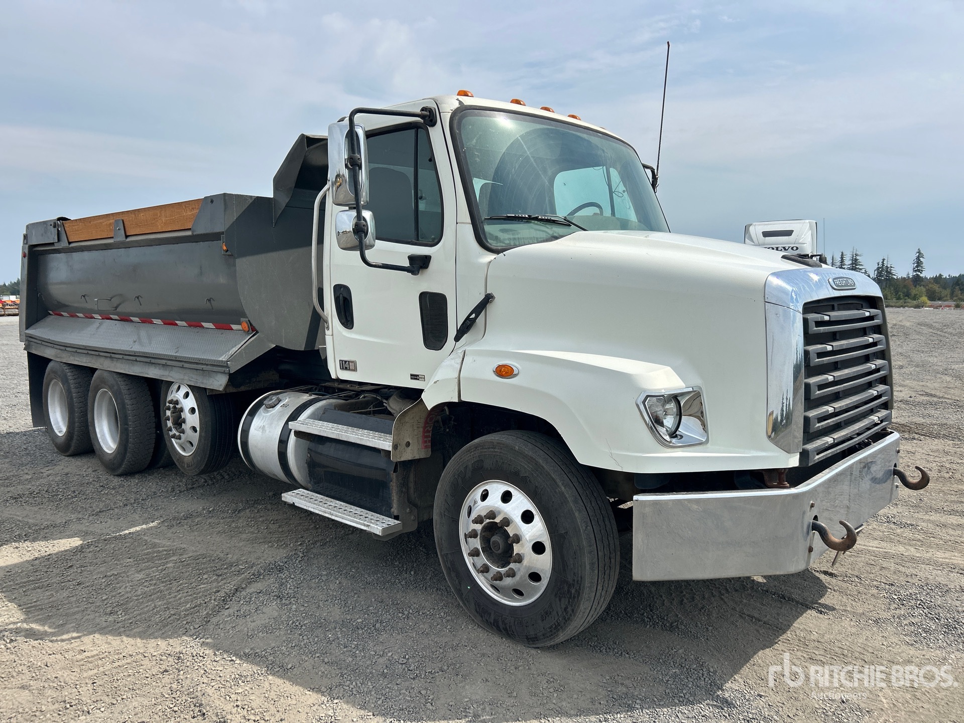 2015 Freightliner 114SD