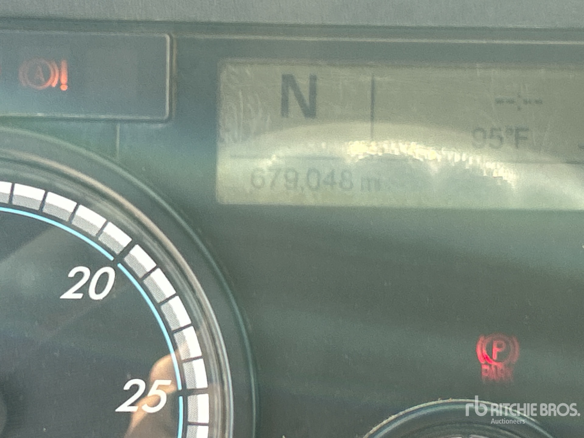 2020 Freightliner CASCADIA 113