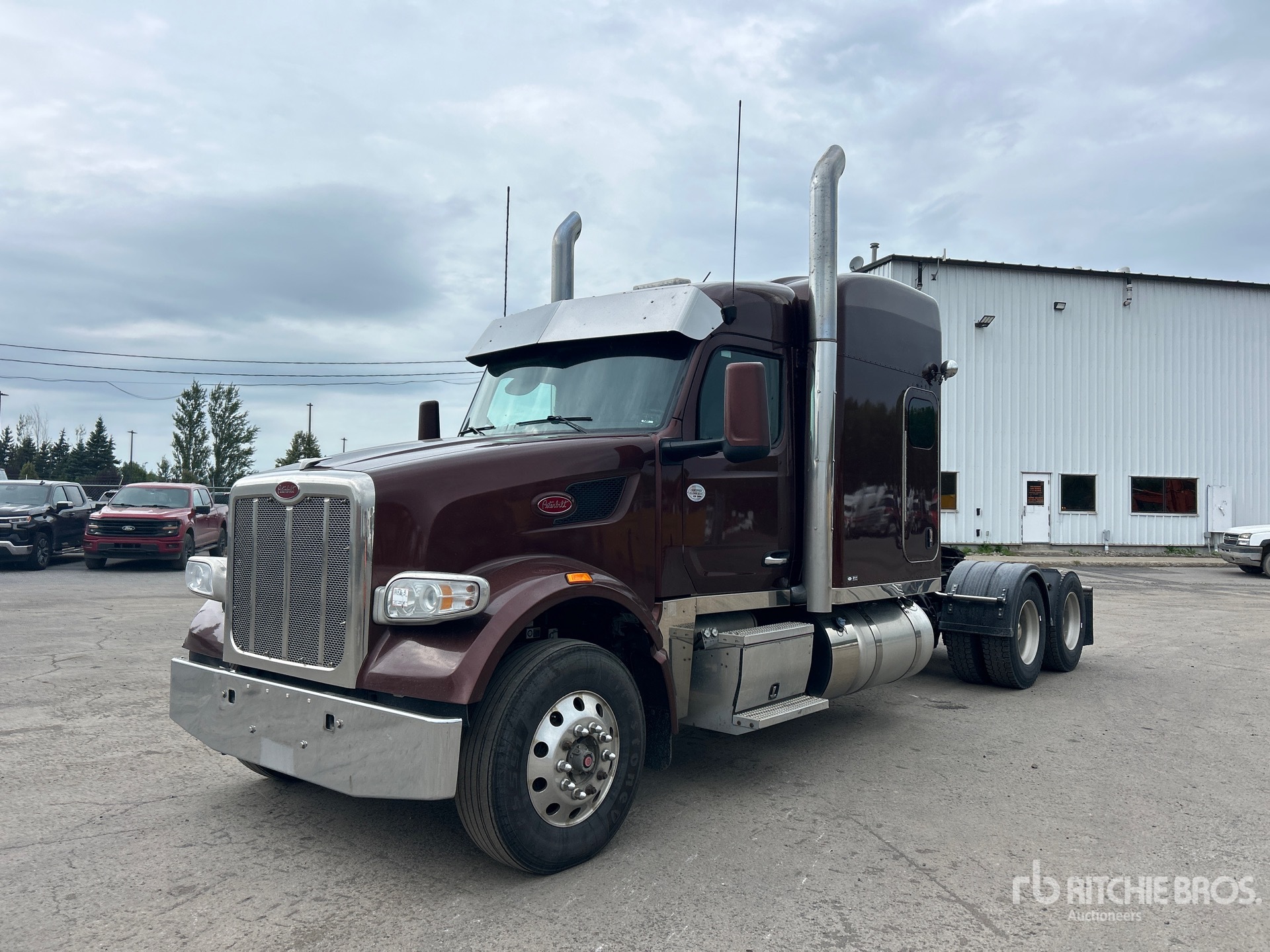 2022 Peterbilt 567