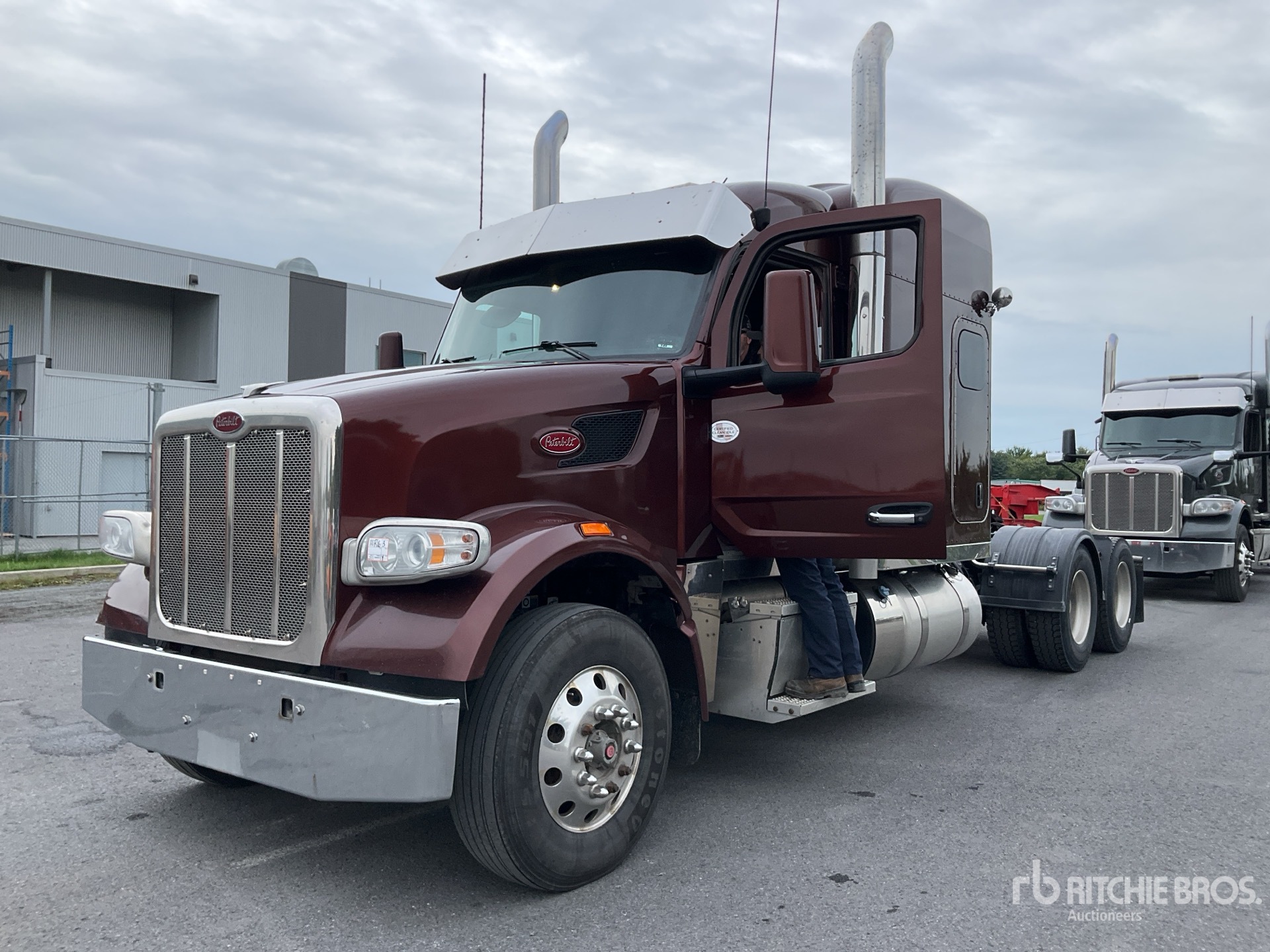 2022 Peterbilt 567
