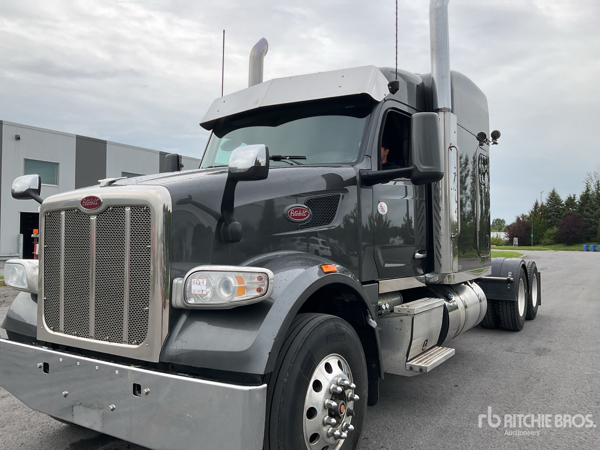 2022 Peterbilt 567