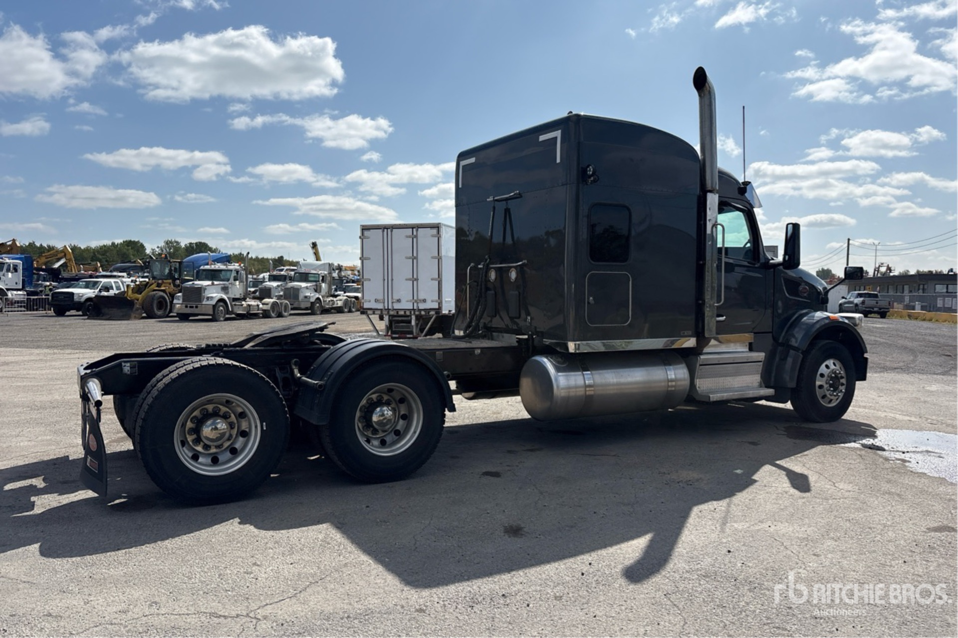 2022 Peterbilt 567