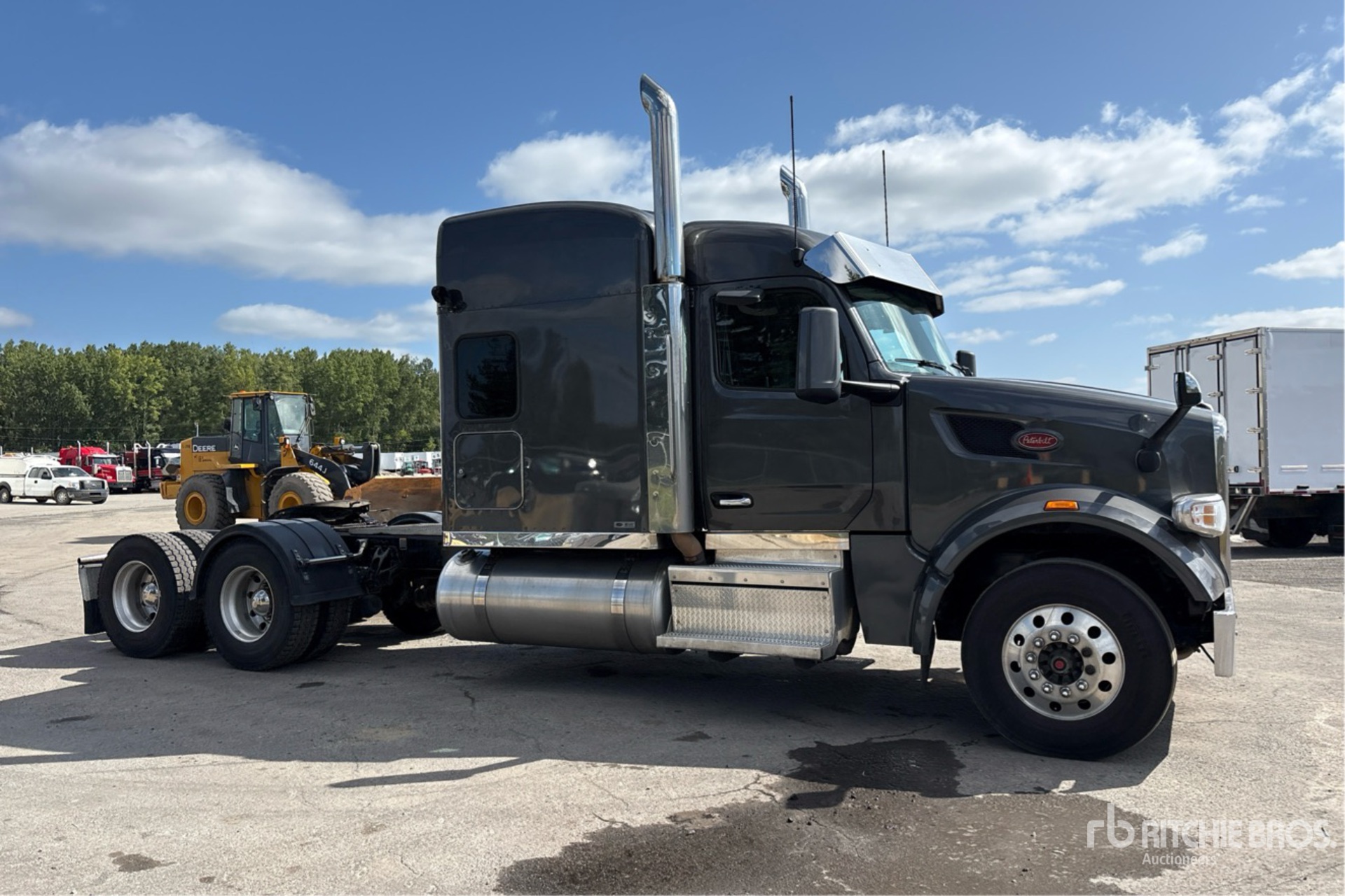 2022 Peterbilt 567