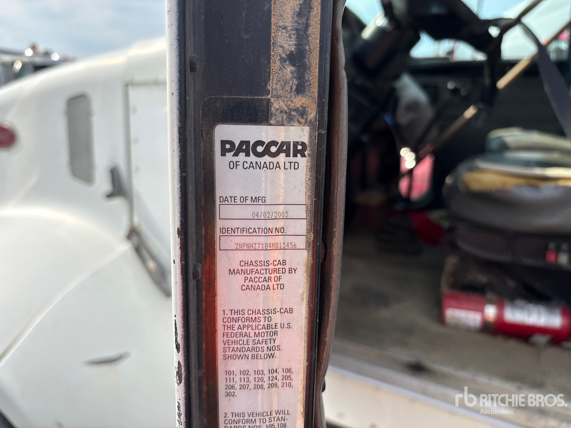 2004 Peterbilt 330