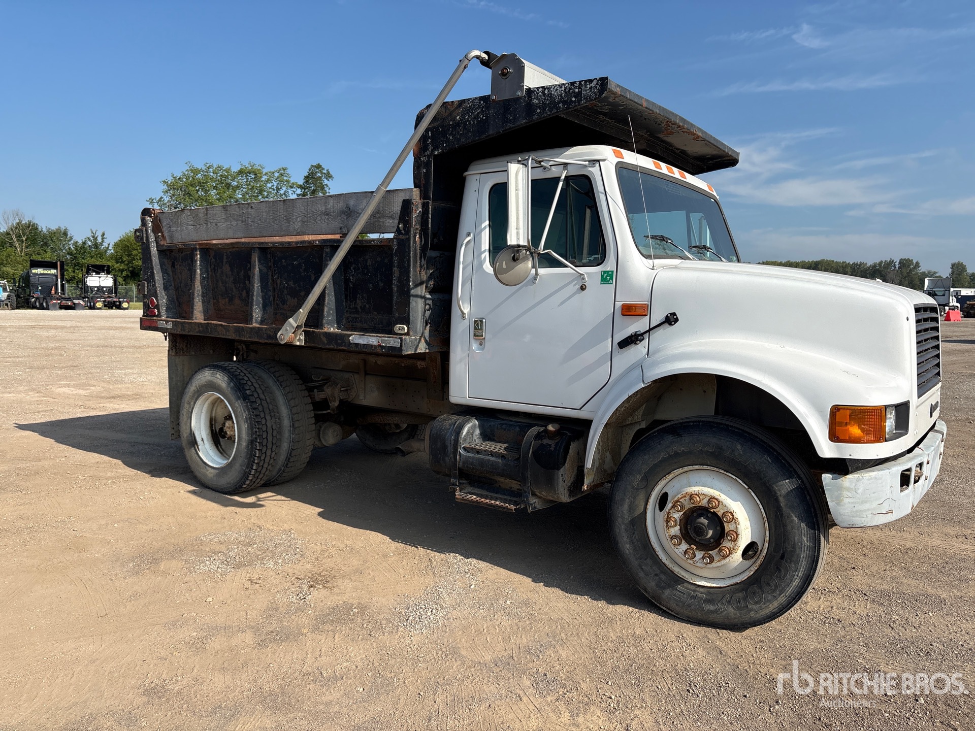 1995 International 4900