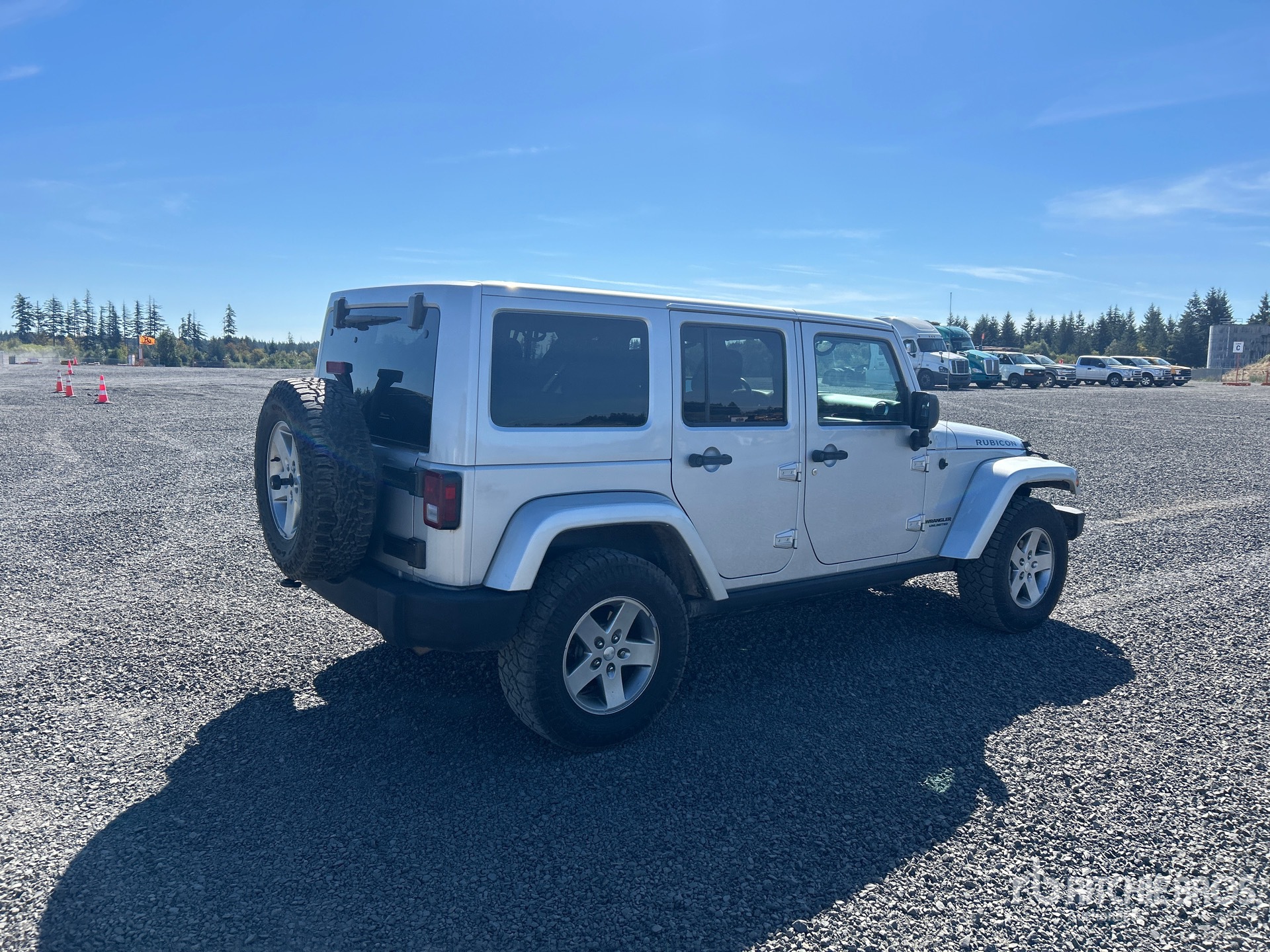 General Appearance with Picture, Right Rear Corner
