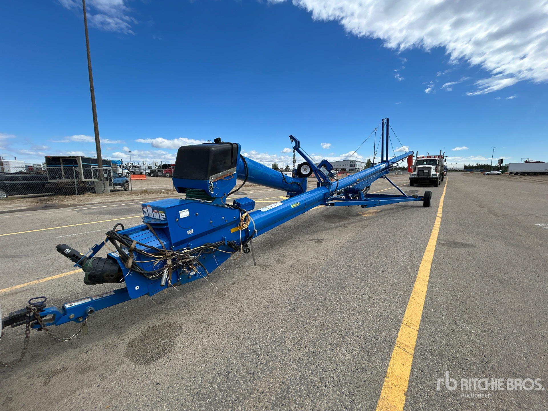 2019 Brandt 1370