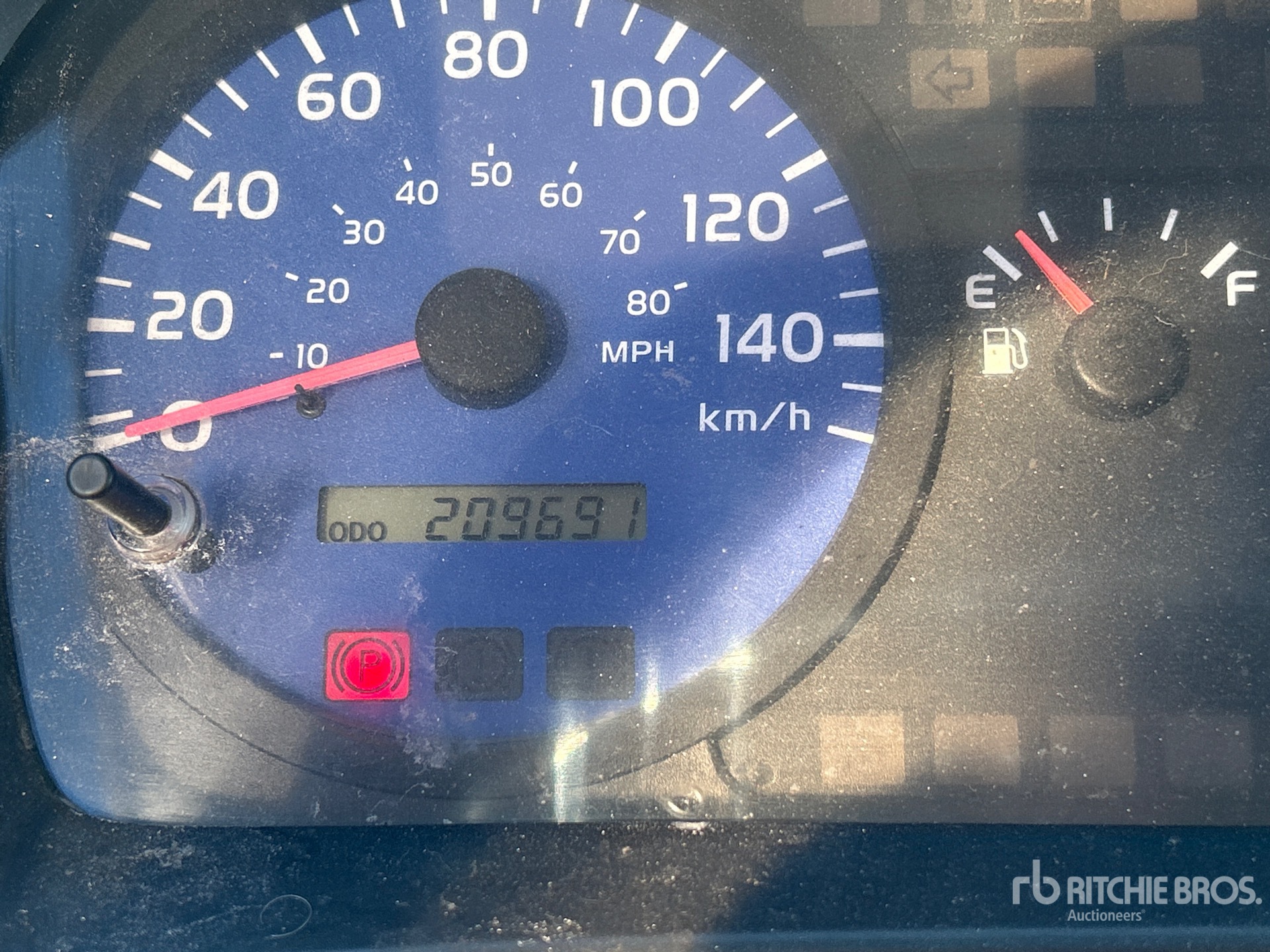 2005 Hino 195