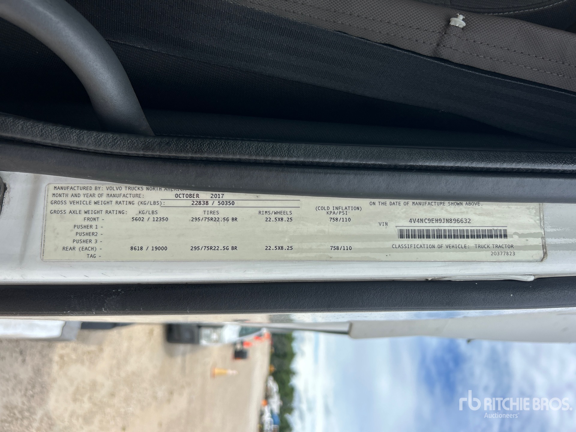 2018 Volvo VNL670