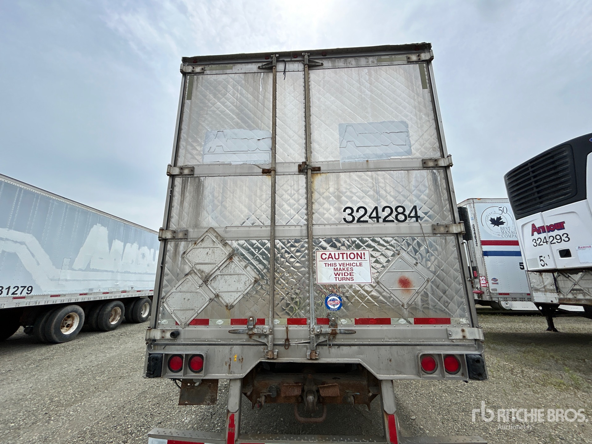 2012 Utility 3000R