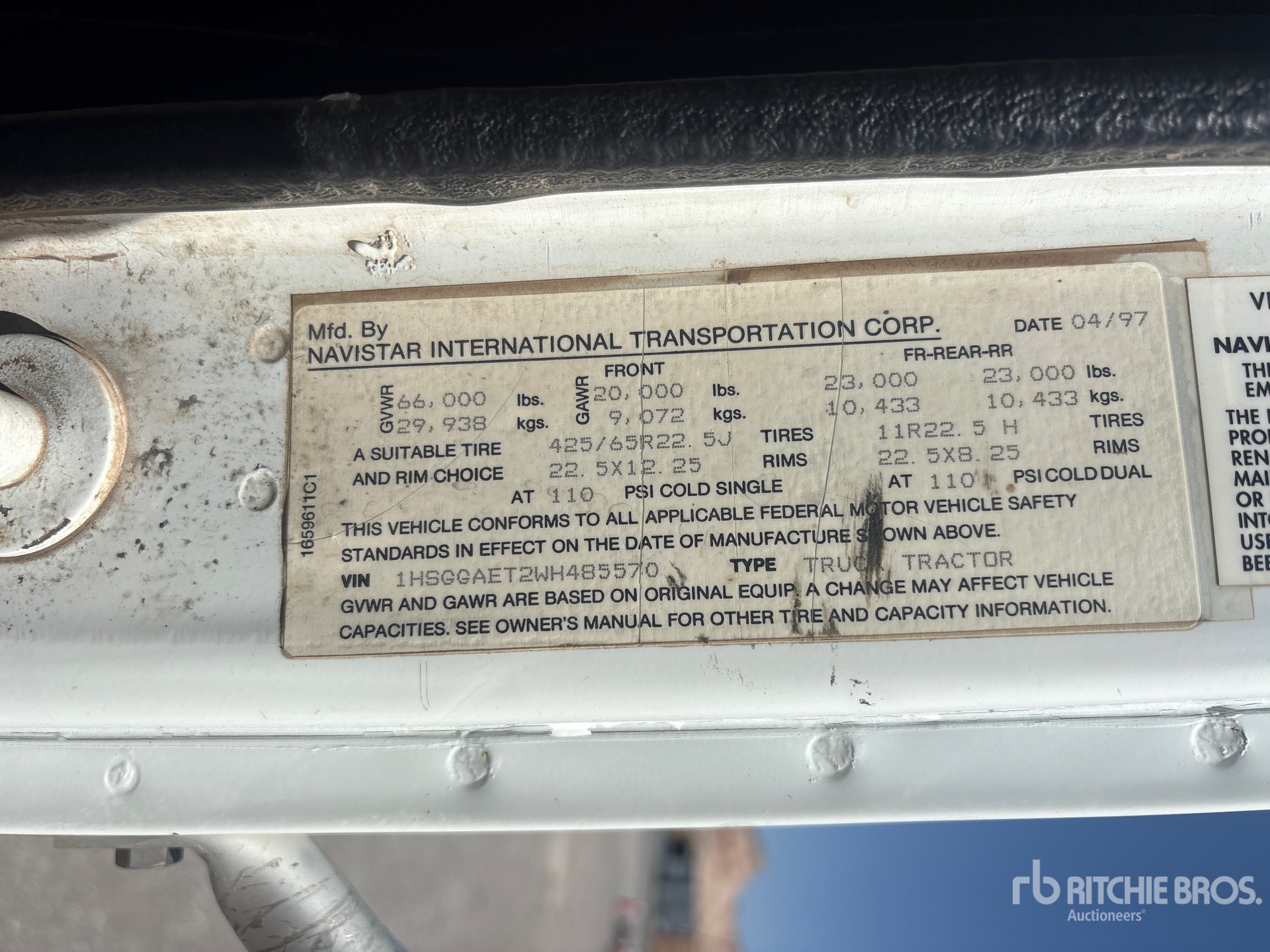 1998 International 2574