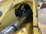 Hydraulics with Grapple Cylinders